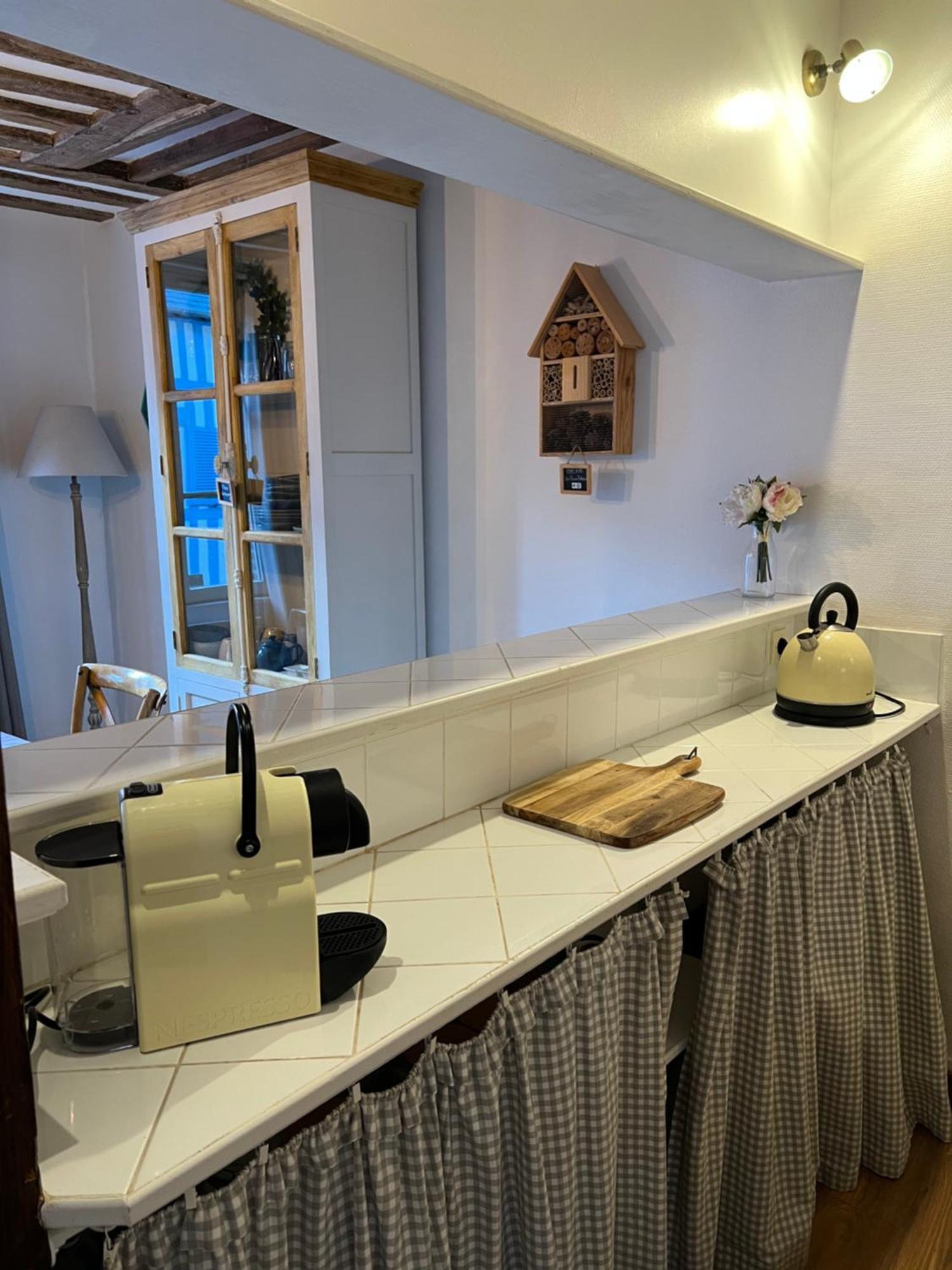 Une Pause Chez Julien, appartement lumineux et idéalement situé! Honfleur Exterior foto